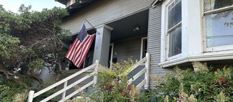 Charming one bedroom unit with WiFi and AC in pleasant San Jose