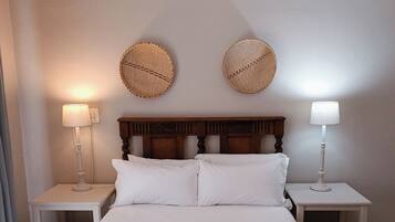 Skrivebord, arbejdsområde til bærbare computere, gratis Wi-Fi