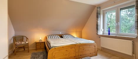 1 多间卧室、免费 WiFi、床单