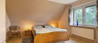 Apartment 'Meisennest' with Private Terrace, Shared Garden and Wi-Fi