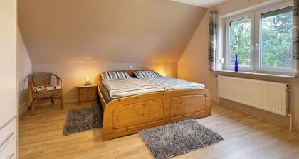 Ferienwohnung 'Meisennest' mit Privatterrasse, Gemeinschaftsgarten und Wi-Fi