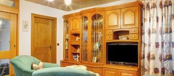 Room 'Landhaus Strell - Zimmer 2' with Shared Terrace, Shared Garden and Wi-Fi