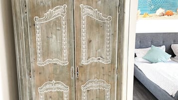 2 Schlafzimmer, BĂŒgeleisen/BĂŒgelbrett, kostenloses WLAN, BettwĂ€sche