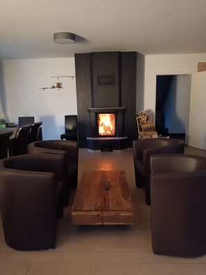 Interior - Holiday Home 'Ferienhaus Urlaubstraum' with Private Terrace, Private Garden and Wi-Fi (Ueckermünde)