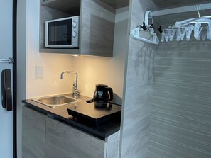 Leilighet | Eget kjøkken | Kjøleskap, mikrobølgeovn, kokeplater og kjøkkenutstyr