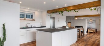 Holiday Apartment 'Haus Elisabeth' with Balcony and Wi-Fi