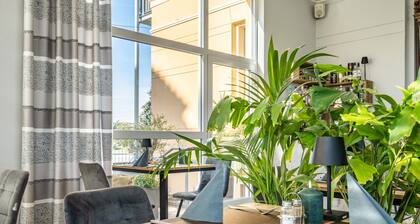 Apartment 'Ferienwohnung Im Hotel Reichskrone' with Balcony and Wi-Fi