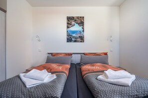 3 habitaciones, wifi gratis y ropa de cama 