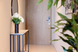 Interior - New Stylish 1BR Apartment, Next to Dubai Mall - Downtown Views ll, Tower 3 (Dubai)