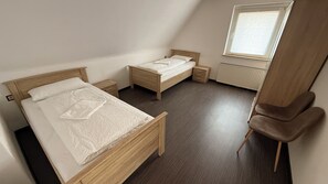 8 chambres, Wi-Fi, draps fournis