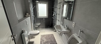 House in Sarstedt! contactless check-in 20P