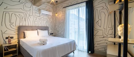 1 Schlafzimmer, hochwertige Bettwaren, Daunenbettdecken