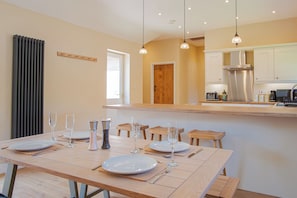 Dining - The Barn Longhope-Luxury Barn Conversion (Longhope)