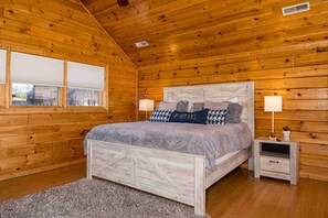 Apartment | 2 bedrooms - Upscale Cabin Stunning Views Hot Tub Game Room (Sevierville)