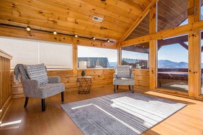 Apartment | 2 bedrooms - Upscale Cabin Stunning Views Hot Tub Game Room (Sevierville)