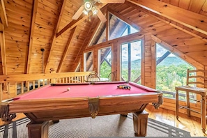 Billiards - Fabulous View Pool Game Room Hot Tub and More (Pigeon Forge)