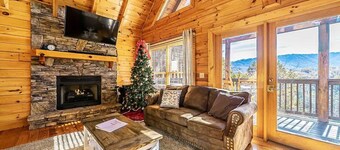 Fabulous View Pool Game Room Hot Tub and More