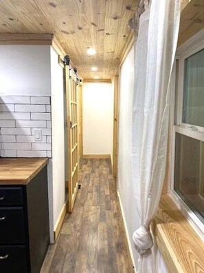 House - Modern Style Peaceful Tranquility Pet Friendly (Pigeon Forge)