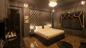 Honeymoon Studio Suite | Meja, Wi-fi percuma 