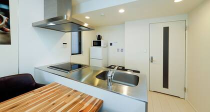 Grand Duo Shirokane by Tranova