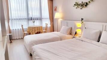 Family Room | Free WiFi