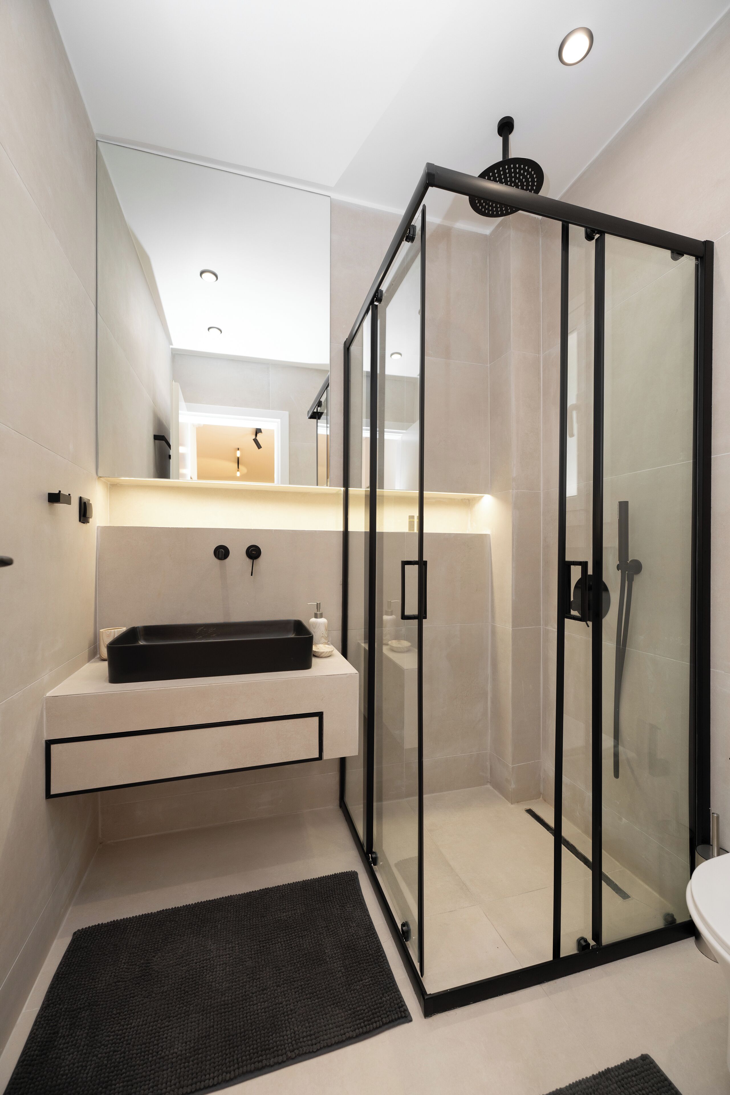 Apartemen Deluks, 1 kamar tidur, patio, pemandangan kebun | Kamar mandi