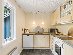 Køleskab, mikrobølgeovn, ovn, opvaskemaskine
