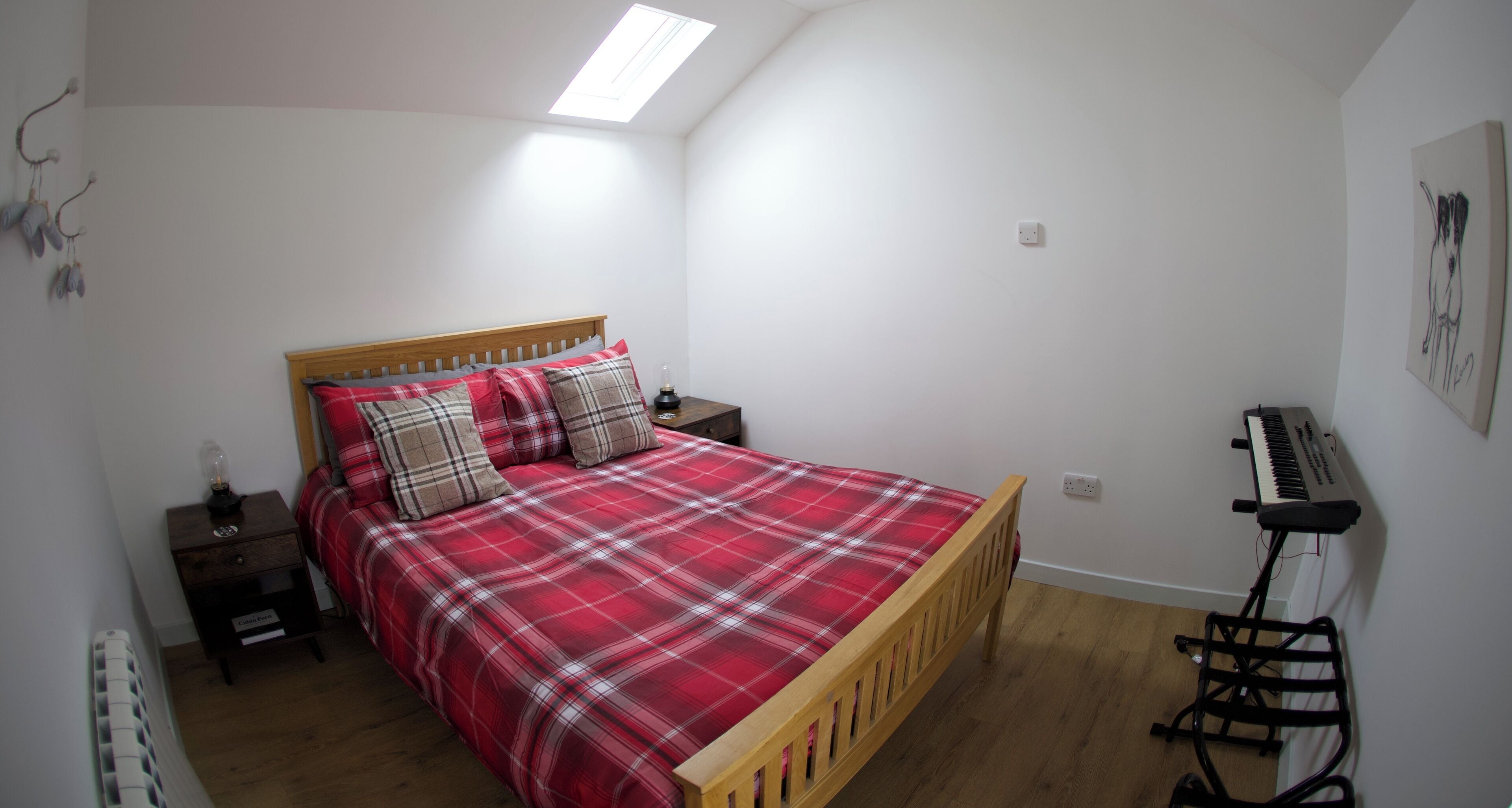 1 soverom, skrivebord, wi-fi og sengetøy