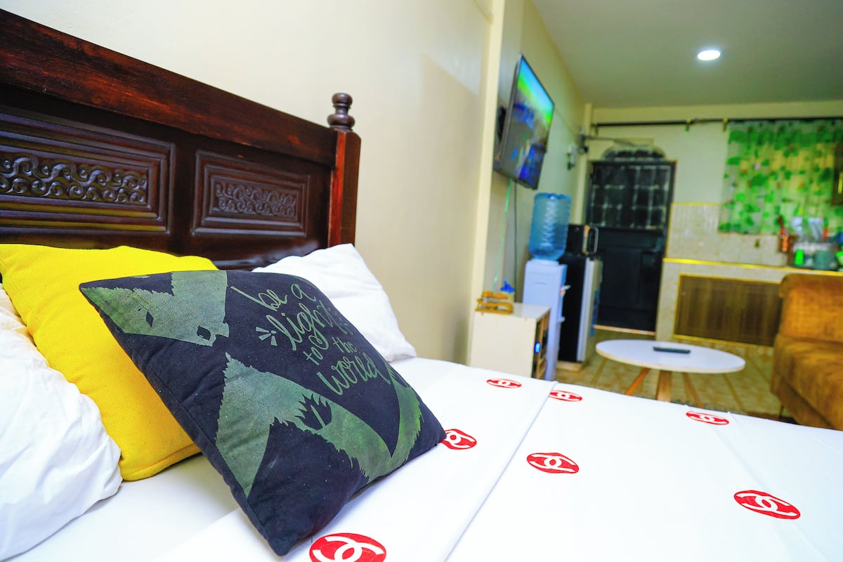 Business Studio Suite, City View | 1 bedroom, individually decorated, individually furnished, free WiFi