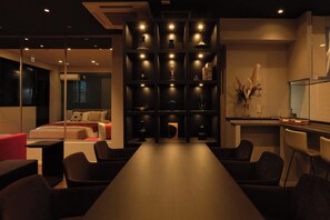อพาร์ทเมนท์, ปลอดบุหรี่ (6-person, 202) | บริเวณนั่งเล่น