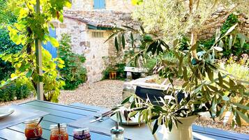 Restauration extérieure