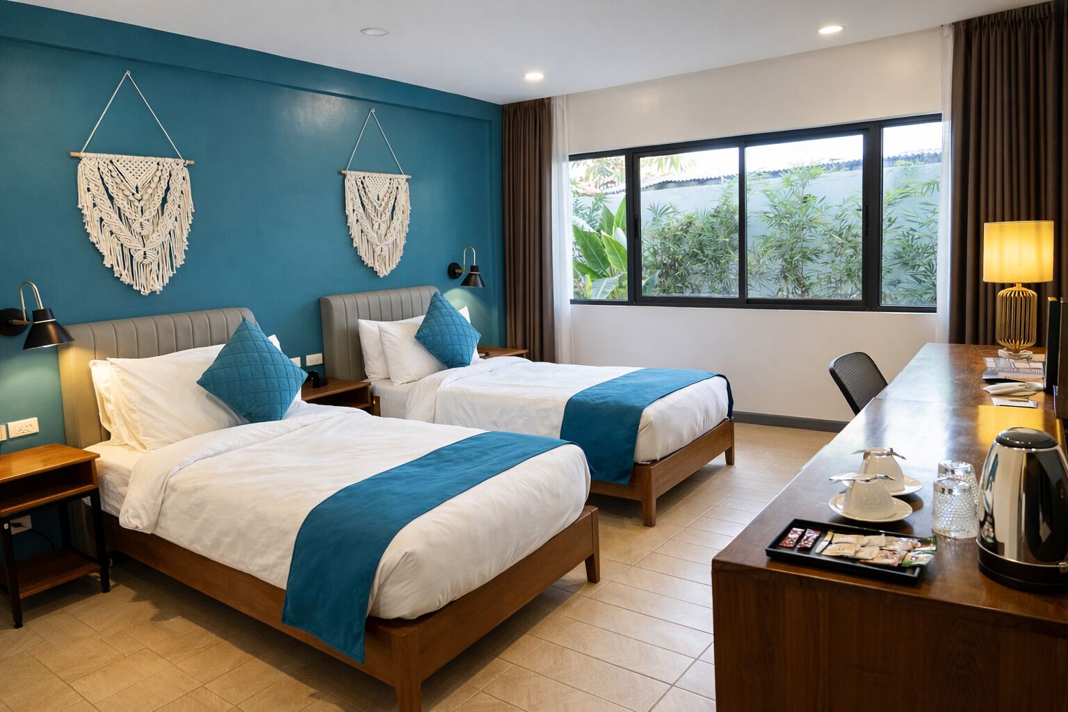 Habitació superior, 2 llits individuals, no fumadors | Caixa forta a l'habitació i escriptori 