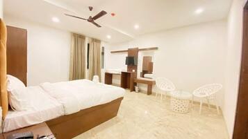 Luxury Room | Free WiFi