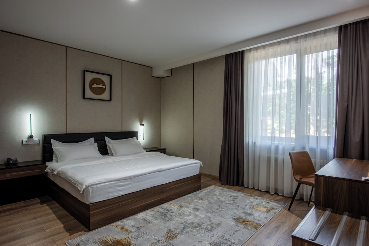 Deluxe Double Room, 1 King Bed