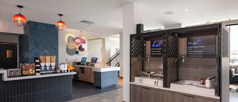 Free daily continental breakfast