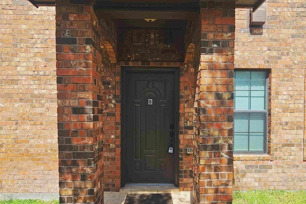 Departamento | 3 habitaciones, escritorio y internet