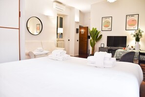 1 soverom, strykejern/-brett, reiseseng for barn og wi-fi