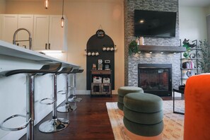 Dining - WinterPark*Ski*CoffeeBar*Pets+*CommunalHotTub (Winter Park)