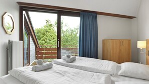 2 bedrooms