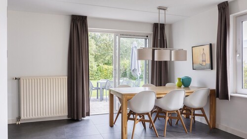 Child-friendly 5-person bungalow