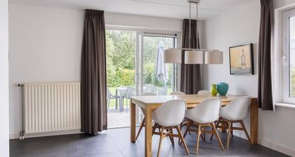Child-friendly 5-person bungalow