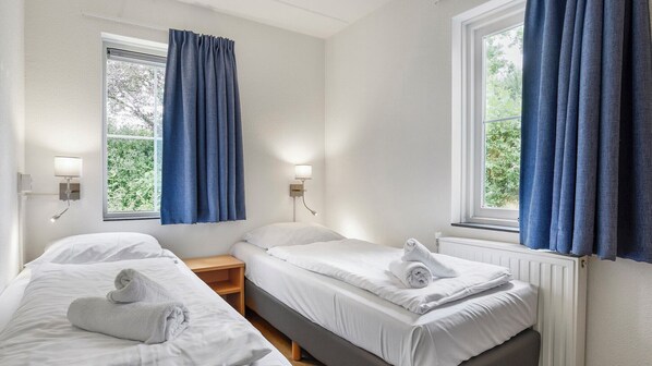 3 bedrooms, iron/ironing board