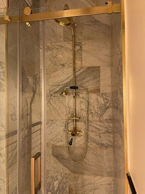 House | 3 bedrooms - La Petite For t Art Deco Apartment in Brussels (Brussels)