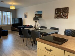 House | 2 bedrooms - 3 Mackay Road Dornoch (Dornoch)
