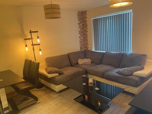 Apartment | Living area - Whitworth Street Apartment in Manchester (Manchester)