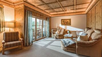 Apartment, 3 Bedrooms, Mountain View (Alpenrose) | Living area | 60-inch Smart TV with satellite channels, foosball, table tennis