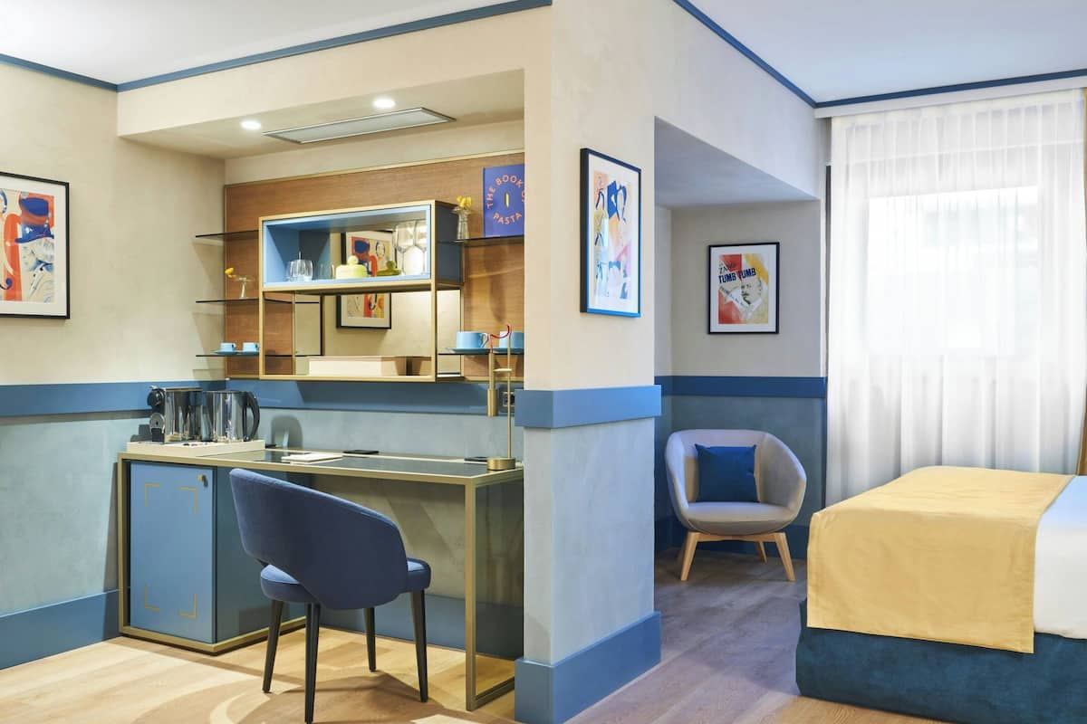 Superior Room, 1 King Bed | Premium bedding, down duvets, memory-foam beds, minibar