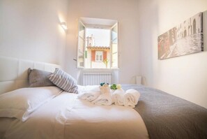 2 chambres, bureau, fer et planche à repasser, Wi-Fi gratuit