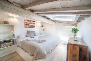 2 Schlafzimmer, Schreibtisch, Bügeleisen/Bügelbrett, kostenloses WLAN