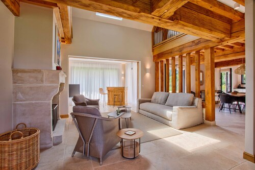 Villa Giverny - New Norman house in a well-kept garden